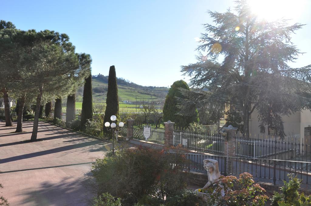 Agriturismo Corte Montini Santa Giuletta Exterior photo